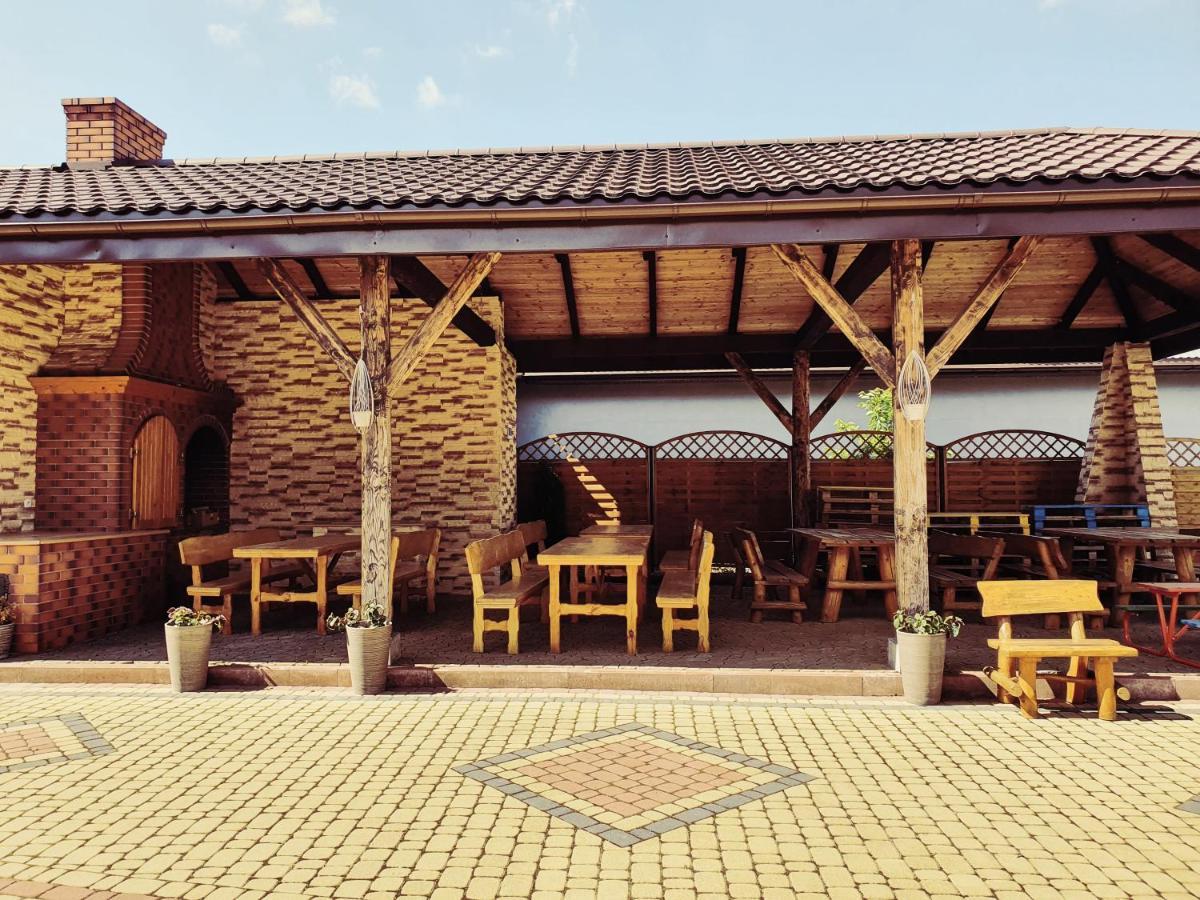 Hotel "Xavier" Lubycza Krolewska Kültér fotó